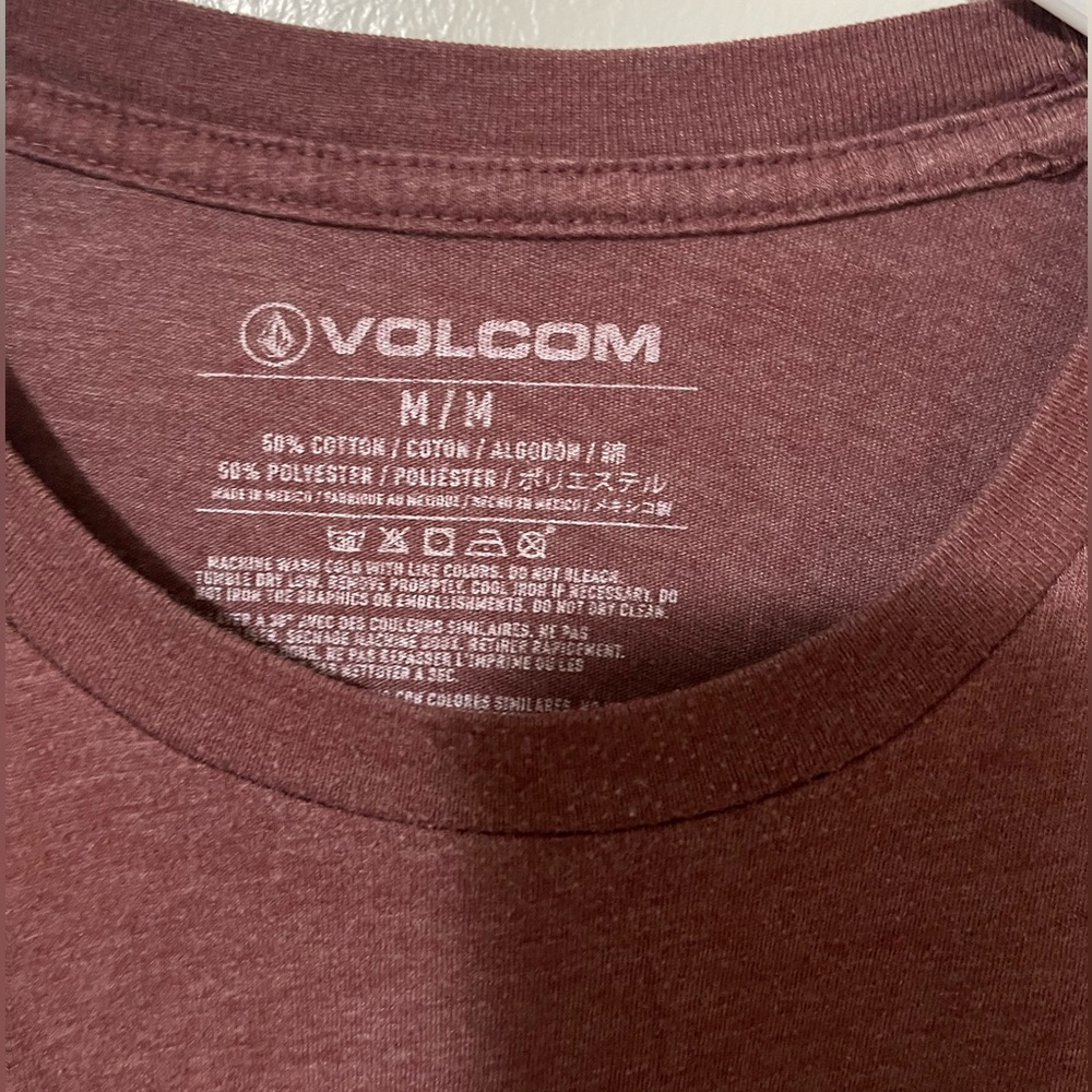 Volcom men burgundy shirt - Picture 2 of 2